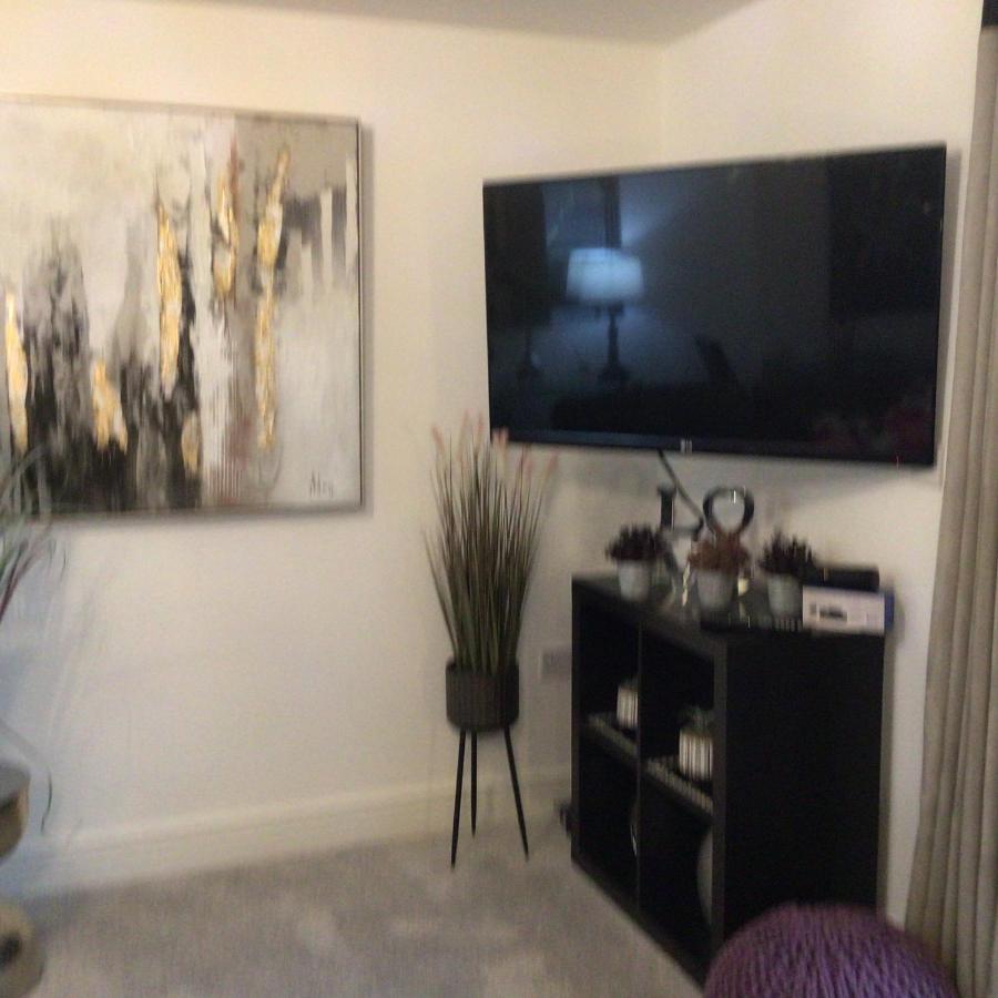 Luxurious River View Apartment With Terrace Worcester Eksteriør billede